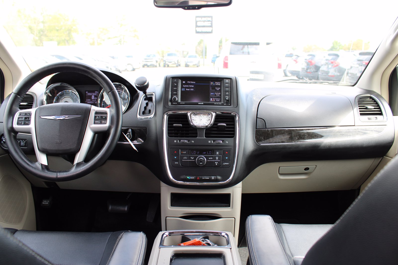 PreOwned 2014 Chrysler Town & Country Touring Minivan
